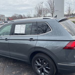 VOLKSWAGEN TIGUAN SE 4MOTION - 6