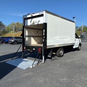 CHEVROLET EXPRESS 3500 - 8