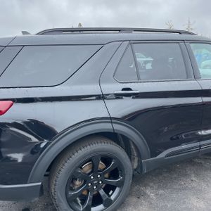 FORD EXPLORER ST-LINE - 9