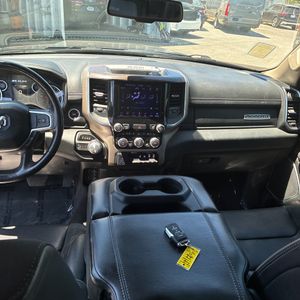 2020 RAM 1500 LARAMIE — миниатюра 40