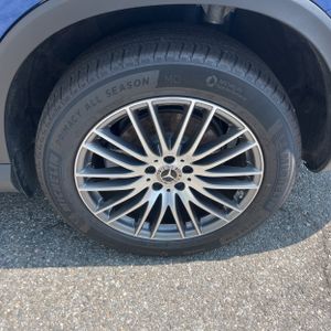 2026 Mercedes-BENZ GLC — миниатюра 18