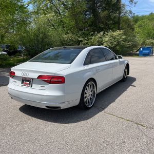 AUDI A8 L 3.0T - 8