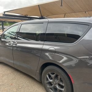 CHRYSLER PACIFICA TOURING PLUS - 6