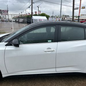 NISSAN SENTRA SR - 4