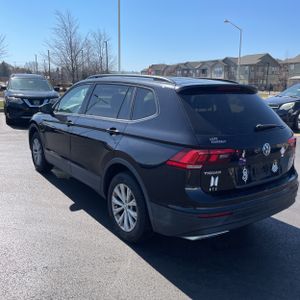 VOLKSWAGEN TIGUAN 2.0T S - 5