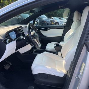 2017 Tesla MODEL X 100D — миниатюра 32