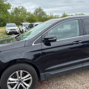 FORD EDGE SEL - 2
