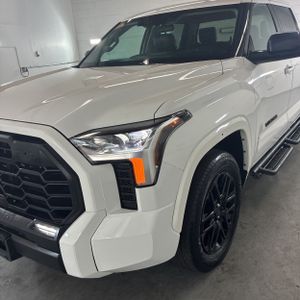 صورة 2 لـ 2023 Toyota TUNDRA SR5