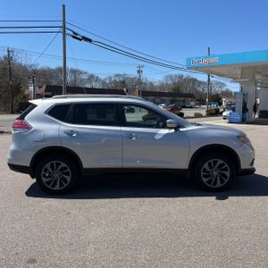 NISSAN ROGUE SL - 10