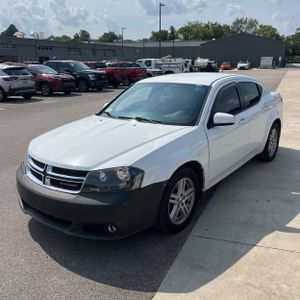 2013 Dodge AVENGER SXT photo 1