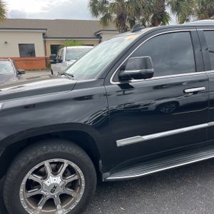 CADILLAC ESCALADE LUXURY - 2