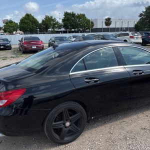 MERCEDES-BENZ CLA - 9