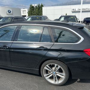 BMW 330I XDRIVE - 6