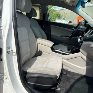 2017 Hyundai TUCSON SE — фото 32