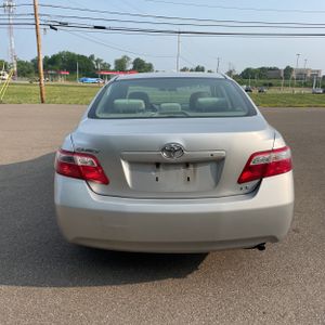 2009 Toyota CAMRY LE photo 7
