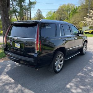 CADILLAC ESCALADE LUXURY - 8