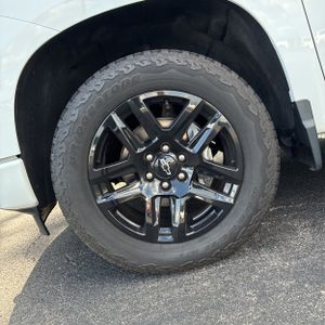 2023 Chevrolet SILVERADO 1500 RST 照片 17