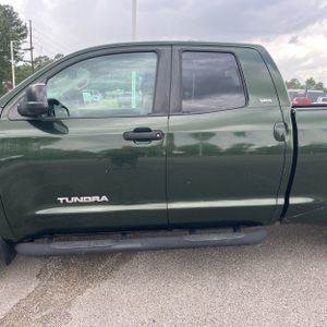 TOYOTA TUNDRA - 4