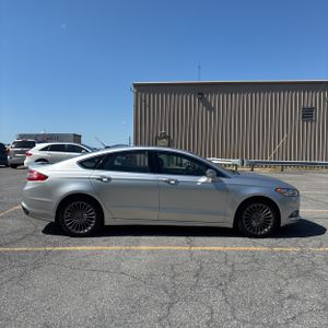 FORD FUSION TITANIUM - 10