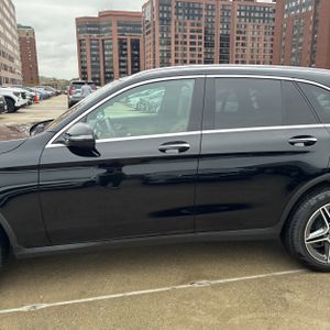 MERCEDES-BENZ GLC - 4