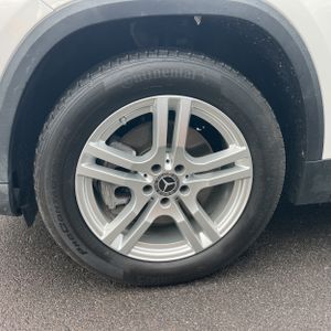 صورة 16 لـ 2021 Mercedes-BENZ GLA