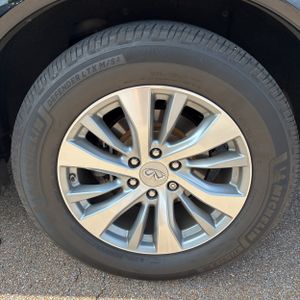 2015 Infiniti QX80 BASE — фото 18