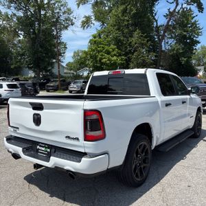صورة 8 لـ 2023 RAM 1500 LARAMIE
