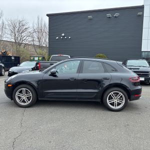 PORSCHE MACAN BASE - 3