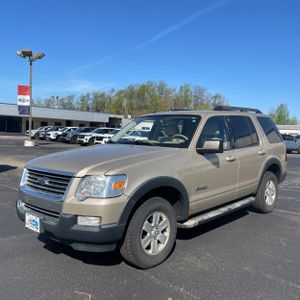 FORD EXPLORER XLT - 1