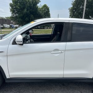 2016 Mitsubishi OUTLANDER SPORT ES — фото 4