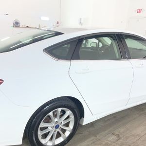 FORD FUSION SE - 9
