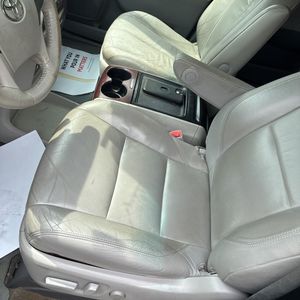 2012 Toyota SIENNA XLE 8-PASSENGER — миниатюра 56
