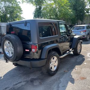 صورة 8 لـ 2012 JEEP WRANGLER SPORT