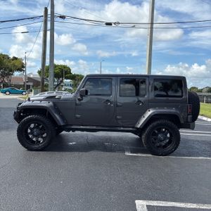 2017 JEEP WRANGLER UNLIMITED SAHARA — фото 3