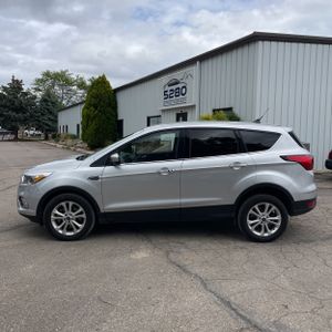 FORD ESCAPE SE - 3