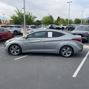 HYUNDAI ELANTRA LIMITED - 3