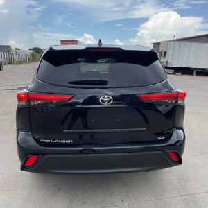 صورة 7 لـ 2020 Toyota HIGHLANDER XLE