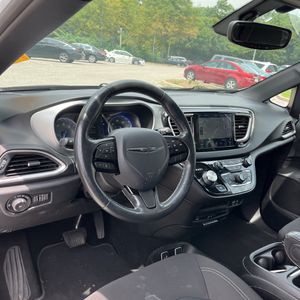 2020 Chrysler PACIFICA TOURING — миниатюра 35