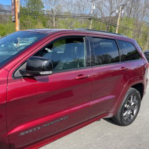 JEEP GRAND CHEROKEE LIMITED X - 4