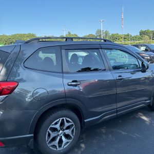 صورة 9 لـ 2020 Subaru FORESTER PREMIUM