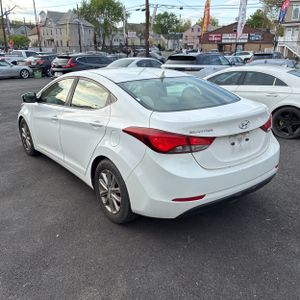 HYUNDAI ELANTRA SE - 5