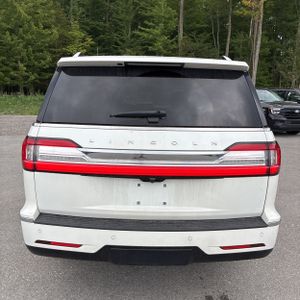صورة 7 لـ 2021 Lincoln NAVIGATOR RESERVE