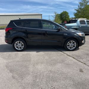 FORD ESCAPE SE - 10