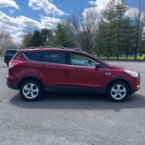 FORD ESCAPE SE - 10
