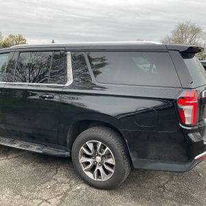 CHEVROLET SUBURBAN LT - 6