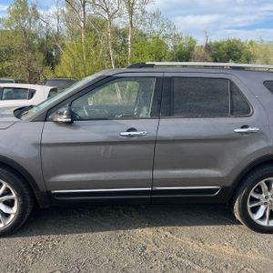 FORD EXPLORER XLT - 4