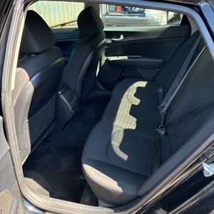2019 KIA OPTIMA LX — миниатюра 32