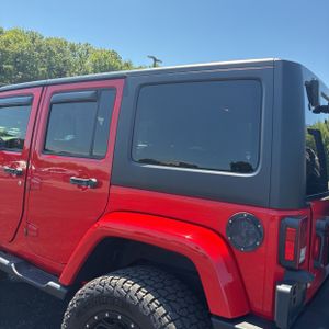 صورة 6 لـ 2017 JEEP WRANGLER UNLIMITED SAHARA