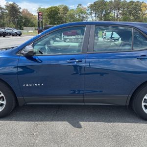 CHEVROLET EQUINOX LS - 4