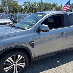 2022 Mitsubishi OUTLANDER SPORT ES 照片 2